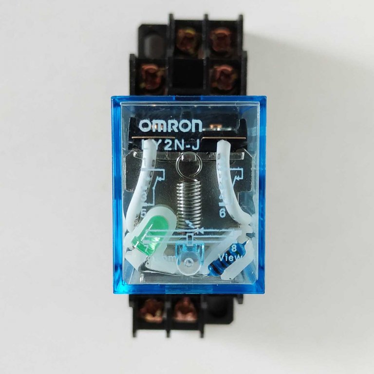 8 Pin 24VDC Industrial Relay with Base OMRON - EEE Shop BD